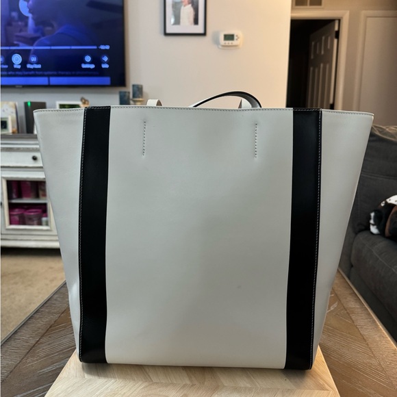 Alexander McQueen Monochrome Tote With Dust Bag - Picture 4 of 17